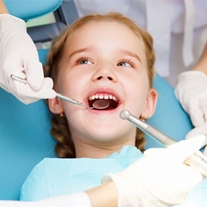  Các thói quen ảnh hưởng đến sức khỏe răng miệng
